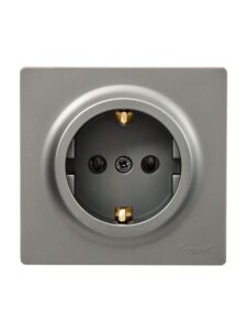 Розетка 1-м ОП LETO с заземл. ПБТ платина LEZARD 752-3500-122B