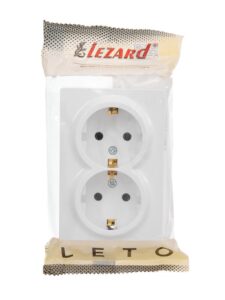 Розетка 2-м ОП LETO с заземл. закрытый корпус ПБТ бел. LEZARD 752-0200-127B — изображение 4