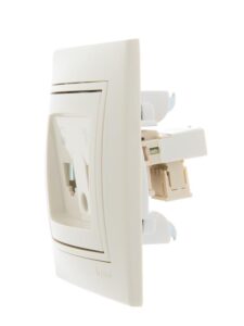 Розетка компьютерная + телефонная 2-м СП Mira RJ45 + RJ11 крем./крем.. LEZARD 701-0303-143 — изображение 4