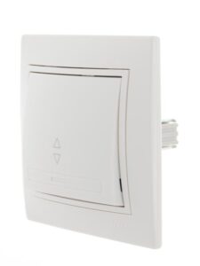 Переключатель проходной 1-кл. СП Mira 10А IP20 с бел.вставкой бел. LEZARD 701-0202-105 — изображение 3