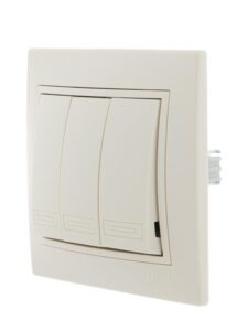 Выключатель 3-кл. СП Mira 10А IP20 со вставкой крем. LEZARD 701-0303-109 — изображение 4