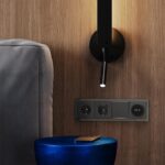 Выключатель 1-кл СП S70 10А с подсветкой механизм титан Voltum VLS010206 — изображение 3