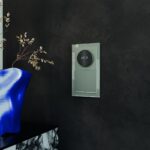 Выключатель 2-кл. СП S70 10А с подсветкой механизм титан Voltum VLS020206 — изображение 3