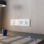 Розетка 1-м СП S70 16А с USB A+A с заземл. защ. шторки механизм бел. глянцевый Voltum VLS040401 — изображение 7