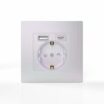 Розетка 1-м СП Pixel IP20 с заземл. с 2-мя заряд. устр. USB тип A+C механизм перламутр. TOKOV ELECTRIC TKE-PX-R1U2AC-C04 — изображение 2