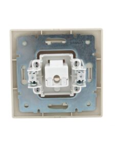 Розетка компьютерная 1-м СП Mira RJ45 крем./крем.. LEZARD 701-0303-139 — изображение 3