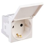 Розетка 1-м 2мод. Avanti "Белое облако" 16А IP41 2P+E защ. шторки с крышкой бел. DKC 4400012 — изображение 5