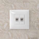 Розетка компьютерная 2-м СП Avanti "Белое облако" RJ45 кат.6 без шторок экранир. механизм DKC 4400794 — изображение 2