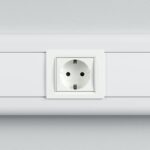 Розетка 1-м 2мод. Viva 16А IP20 2P+E с заземл. защ. шторки бел. DKC 45005 — изображение 2