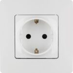 Розетка 1-м СП Etika 16А IP31 250В 2P+E с заземл. защ. шторки немецк. стандарт винтов. клеммы механизм бел. IEK 672222 — изображение 8