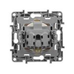 Розетка 1-м СП Etika 16А IP31 250В 2P+E с заземл. защ. шторки немецк. стандарт винтов. клеммы механизм сл. кость IEK 672322 — изображение 4