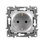 Розетка 1-м СП Etika 16А IP31 250В 2P+E с заземл. защ. шторки немецк. стандарт винтов. клеммы механизм алюм. IEK 672422 — изображение 3