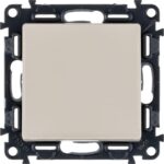 Выключатель 1-кл. СП Valena Life 10А IP20 250В 10AX с лицев. панелью безвинтов. зажимы механизм сл. кость Leg 752501