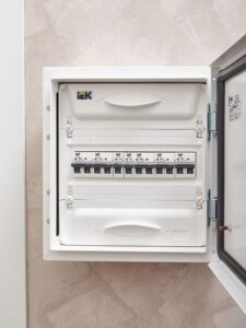 Выключатель автоматический модульный 1п C 16А M06N ARMAT IEK AR-M06N-1-C016 — изображение 4