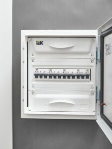Выключатель автоматический модульный 3п C 16А M06N ARMAT IEK AR-M06N-3-C016 — изображение 4