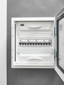 Выключатель автоматический модульный 3п C 20А M06N ARMAT IEK AR-M06N-3-C020 — изображение 4