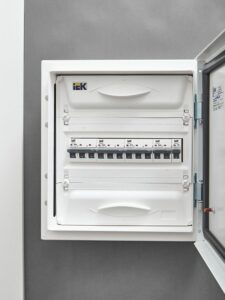 Выключатель автоматический модульный 3п C 32А M06N ARMAT IEK AR-M06N-3-C032 — изображение 8