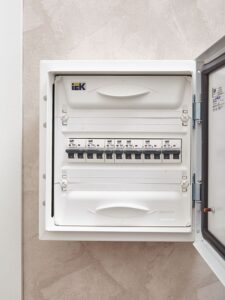 Выключатель автоматический модульный 1п C 10А M10N ARMAT IEK AR-M10N-1-C010 — изображение 4