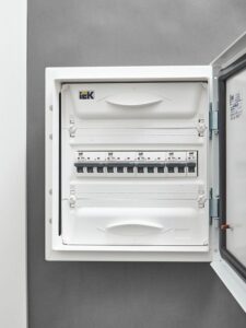 Выключатель автоматический модульный 3п C 32А M10N ARMAT IEK AR-M10N-3-C032 — изображение 6