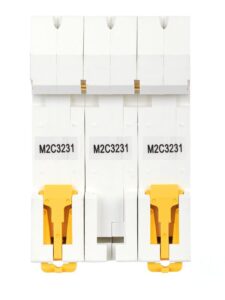 Выключатель автоматический модульный 3п C 32А M10N ARMAT IEK AR-M10N-3-C032 — изображение 2