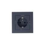 Розетка 1-м СП AtlasDesign 16А IP20 с заземл. защ. шторки механизм грифель SE ATN000745 — изображение 2