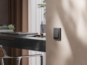 Выключатель 1-кл. AtlasDesign Smart 10А (сх. 1) L+N с подсветкой Zigbee механизм карбон SE ATN001013Z — изображение 5