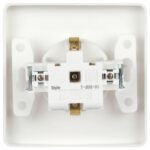 Розетка 1-м СП Style 7-202-01 16А 250В IP20 2P+E Schuko с заземл. бел. Intro Б0060619 — изображение 2
