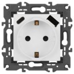 Розетка Elegance 14-4108-01М 16A 250В 2P+E защ. шторки с USB type-A+C 3А 5В матов. бел. Эра Б0067710