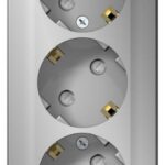 Розетка 3-м ОП Blanca 16А IP20 250В с заземл. защ. шторки с изолир. пластиной алюм. SE BLNRA011313 — изображение 2