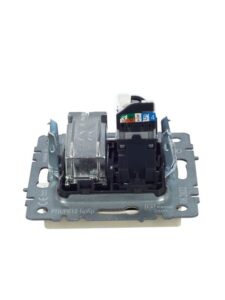 Розетка компьютерная + телевизионная 2-м Brite РТВ/РК12-БрКр RJ45 кат.5E + TV механизм беж. IEK BR-AK20-1-K10 — изображение 4