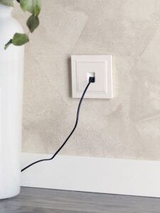 Розетка компьютерная СП RJ45 кат.5E BRITE РК10-БрЖ механизм жемчуж. IEK BR-K10-1-K36 — изображение 4