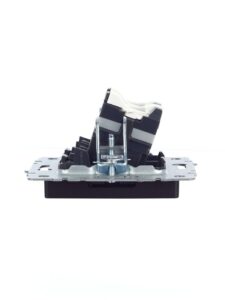 Розетка компьютерная двойн. СП RJ45 кат.5E BRITE РК10-2-БрЧ механизм черн. IEK BR-K20-1-K02 — изображение 5