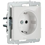Розетка BRITE РС14-1-0-БрБ 16А с заземл. защ. шторки механизм бел. IEK BR-R14-16-K01 — изображение 4
