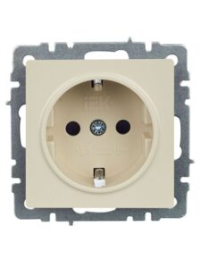 Розетка BRITE РС14-1-0-БрКр 16А с заземл. защ. шторки механизм беж. IEK BR-R14-16-K10 — изображение 7