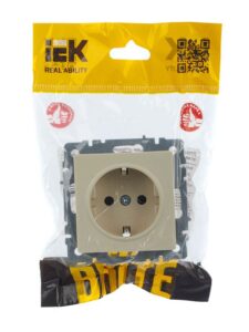 Розетка BRITE РС14-1-0-БрКр 16А с заземл. защ. шторки механизм беж. IEK BR-R14-16-K10 — изображение 6