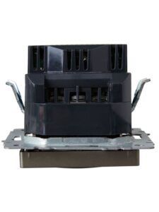 Розетка BRITE РЮш10-1-БрШ 16А с USB A+A 2.1А с заземл. защ. шторки механизм шампань IEK BR-R14-16-U21-D21-K37 — изображение 4