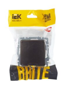Розетка BRITE РСбш10-3-44-БрТБ 16А IP44 с заземл. защ. шторки с крышкой механизм бронза IEK BR-R16-16-44-K45 — изображение 2