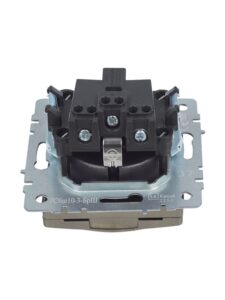 Розетка BRITE РСбш10-3-БрШ 16А IP20 с заземл. защ. шторки с крышкой механизм шампань IEK BR-R16-16-K37 — изображение 7