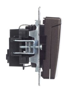 Розетка BRITE РСбш10-3-БрТБ 16А IP20 с заземл. защ. шторки с крышкой механизм бронза IEK BR-R16-16-K45 — изображение 5