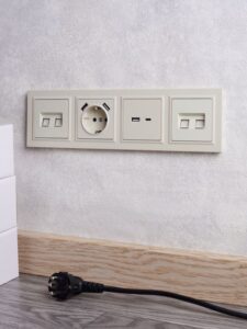 Розетка BRITE USB A+C 18Вт РЮ11-1-БрКр механизм беж. IEK BR-U22-018-K10 — изображение 2