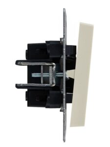 Выключатель 1-кл. СП BRITE ВС10-1-0-БрКр 10А механизм беж. IEK BR-V10-0-10-K10 — изображение 2