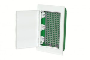 Корпус встраиваемый City9 Box IT 3 ряда 36мод. 2 розетки с бел. дверцей SE EZ9E312P2FIT