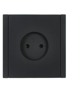 Розетка 1-м СП FORTE&PIANO FP118 10А без заземл. без защ. шторок винт. крепл. черн. IEK FP-R10-10-K02 — изображение 4