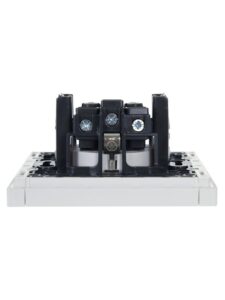 Розетка СП FORTE&PIANO FP215 16А с заземл. защ. шторки винт. крепл. бел. IEK FP-R14-16-K01 — изображение 2