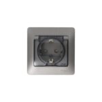 Розетка 1-м СП Glossa 16А IP44 250В с заземл. защ. шторки с крышкой в сборе платина SE GSL001248 — изображение 4