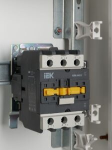 Контактор КМИ-34012 40А 400В/AC3 1НО 1Н3 KARAT IEK KKM31-040-400-11 — изображение 8