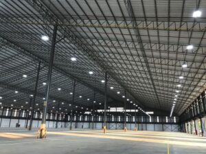 Светильник светодиодный ДСП 4025 100Вт 5000К IP65 для высоких пролетов HIGHBAY IEK LT-DSP0-4025-100-50-K02 — изображение 2
