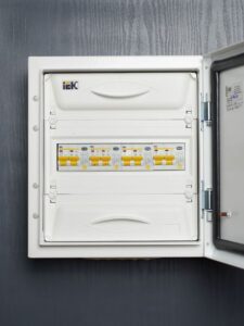 Выключатель автоматический дифференциального тока 2п C 25А 30мА тип AC 4.5кА АД-12 KARAT IEK MAD10-2-025-C-030 — изображение 5