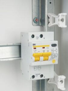 Выключатель автоматический дифференциального тока 2п C 25А 100мА тип AC 4.5кА АД-12 KARAT IEK MAD10-2-025-C-100 — изображение 9