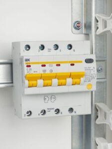 Выключатель автоматический дифференциального тока 4п C 25А 30мА тип AC 4.5кА АД-14 KARAT IEK MAD10-4-025-C-030 — изображение 9